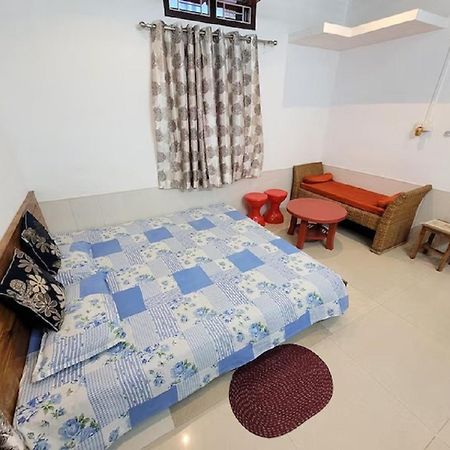 Amazing Homestay Гувахати Экстерьер фото