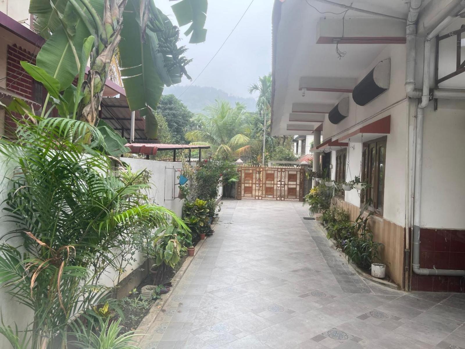 Amazing Homestay Гувахати Экстерьер фото