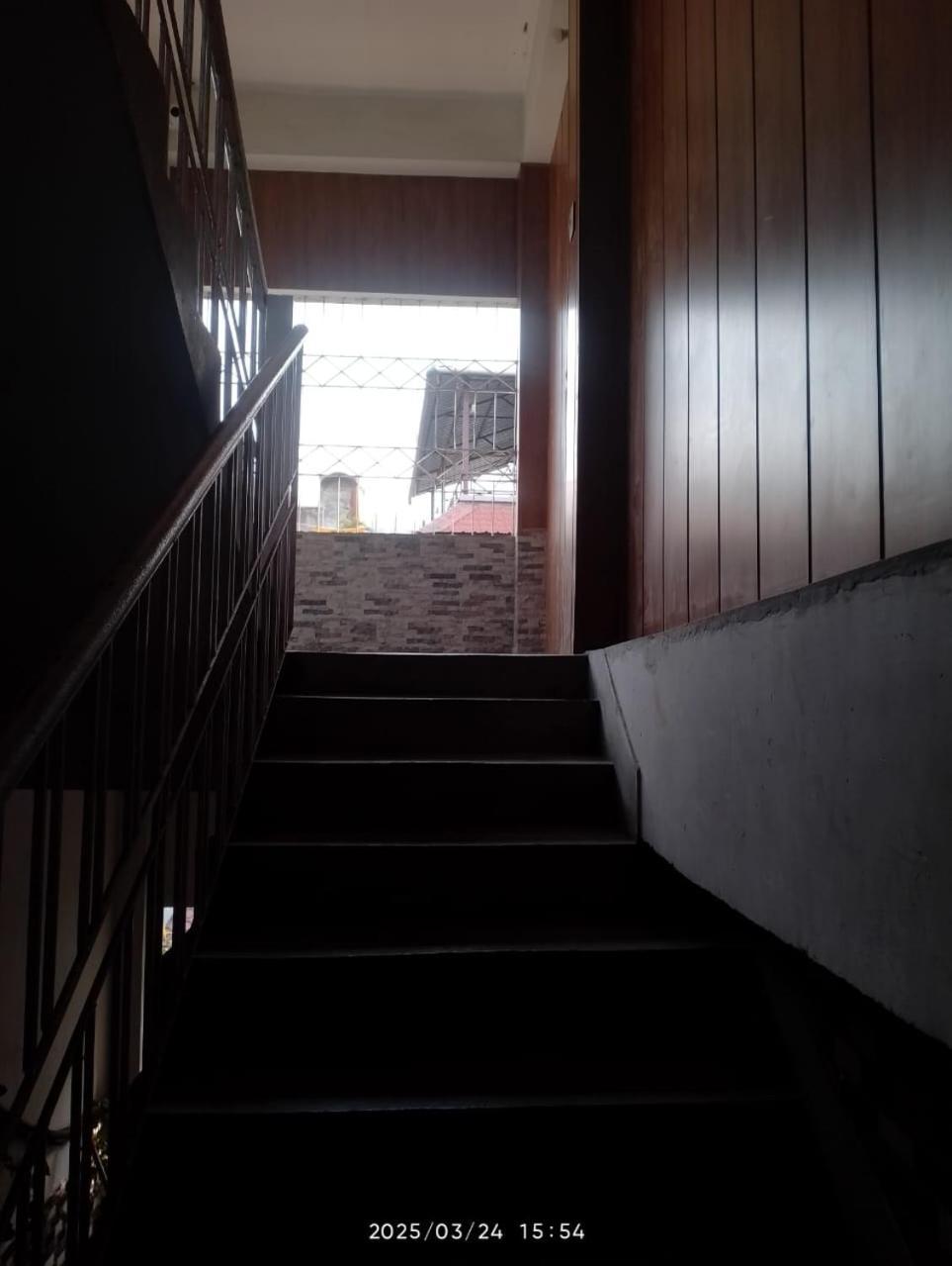 Amazing Homestay Гувахати Экстерьер фото